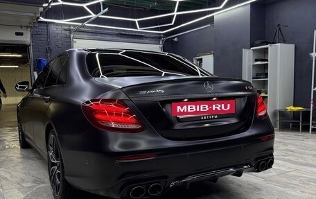 Mercedes-Benz E-Класс AMG, 2019 год, 4 750 000 рублей, 9 фотография