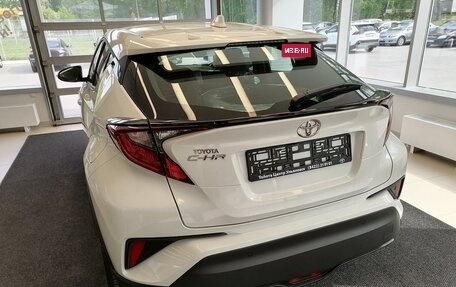 Toyota C-HR I рестайлинг, 2021 год, 3 150 000 рублей, 8 фотография