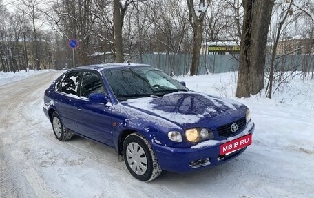 Toyota Corolla, 2000 год, 300 000 рублей, 2 фотография