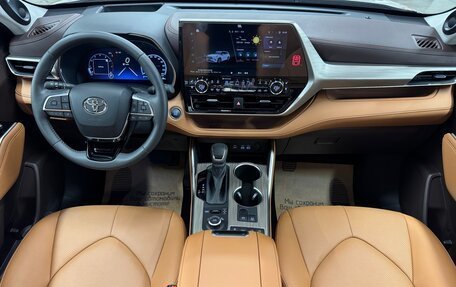 Toyota Highlander, 2025 год, 6 100 000 рублей, 15 фотография