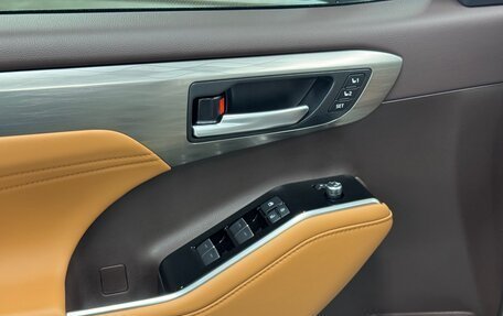 Toyota Highlander, 2025 год, 6 100 000 рублей, 18 фотография