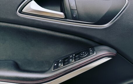 Mercedes-Benz A-Класс, 2015 год, 1 790 000 рублей, 21 фотография
