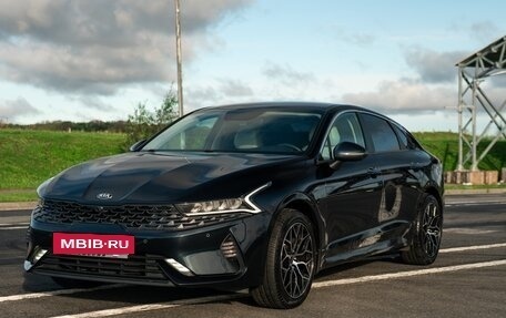 KIA K5, 2021 год, 1 880 000 рублей, 2 фотография