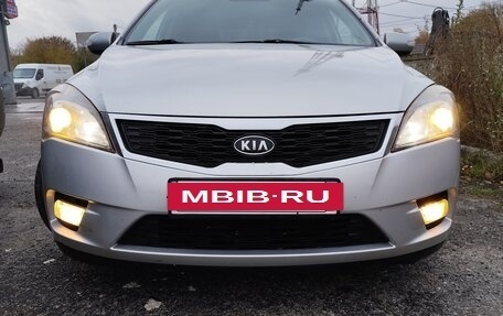 KIA cee'd I рестайлинг, 2010 год, 800 000 рублей, 2 фотография