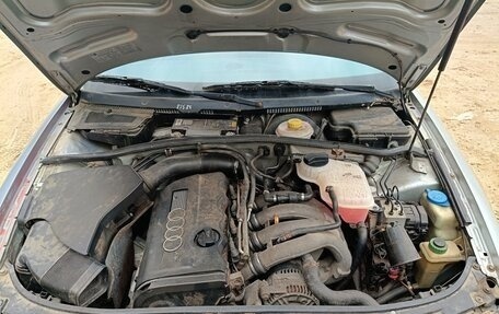 Audi A4, 1997 год, 250 000 рублей, 8 фотография
