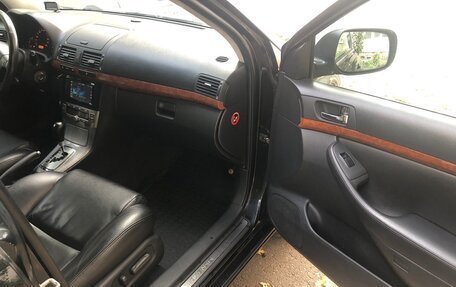 Toyota Avensis III рестайлинг, 2007 год, 700 000 рублей, 5 фотография