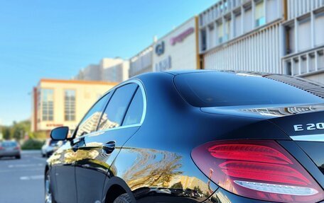 Mercedes-Benz E-Класс, 2019 год, 3 000 000 рублей, 7 фотография