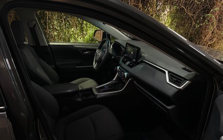 Toyota RAV4, 2019 год, 2 950 000 рублей, 4 фотография