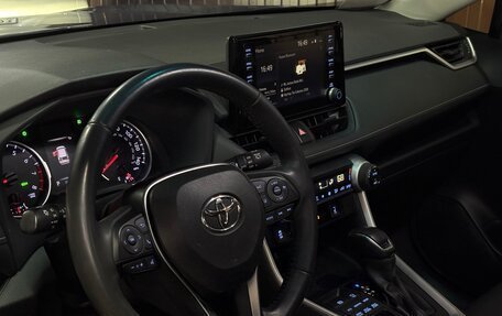 Toyota RAV4, 2019 год, 2 950 000 рублей, 6 фотография