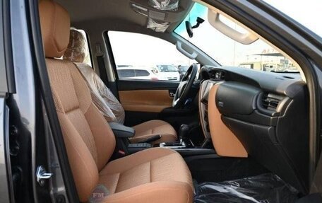 Toyota Fortuner II, 2025 год, 5 250 000 рублей, 6 фотография