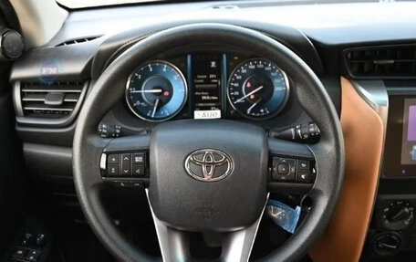 Toyota Fortuner II, 2025 год, 5 250 000 рублей, 9 фотография