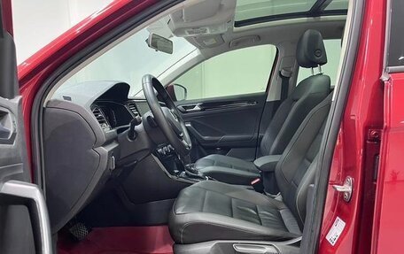 Volkswagen T-Roc I, 2021 год, 1 600 000 рублей, 7 фотография