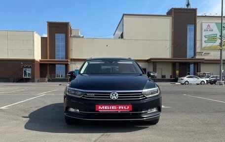 Volkswagen Passat B8 рестайлинг, 2018 год, 2 550 000 рублей, 2 фотография