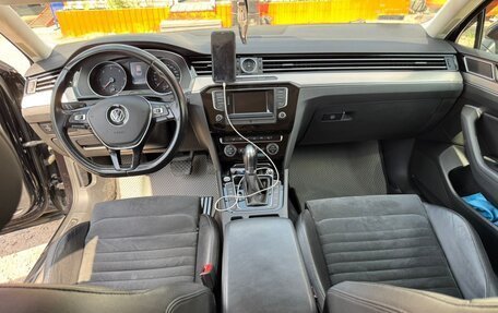 Volkswagen Passat B8 рестайлинг, 2015 год, 2 100 000 рублей, 9 фотография