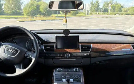 Audi A8, 2011 год, 1 700 000 рублей, 3 фотография