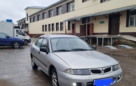 Mitsubishi Carisma I, 1998 год, 380 000 рублей, 2 фотография