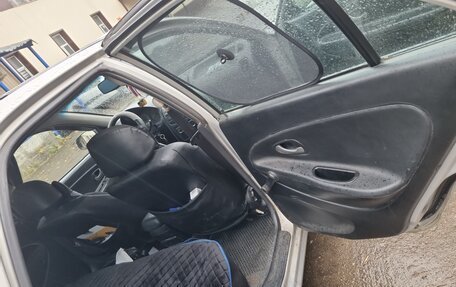 Mitsubishi Carisma I, 1998 год, 380 000 рублей, 10 фотография