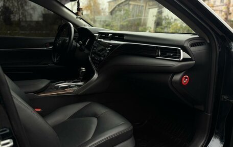 Toyota Camry, 2019 год, 2 580 000 рублей, 12 фотография