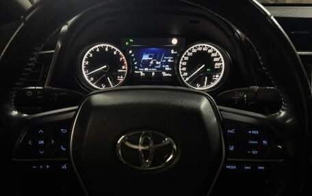 Toyota Camry, 2019 год, 2 580 000 рублей, 20 фотография