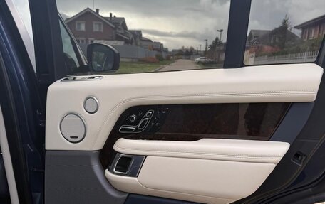 Land Rover Range Rover IV рестайлинг, 2019 год, 8 700 000 рублей, 16 фотография