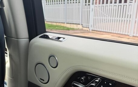 Land Rover Range Rover IV рестайлинг, 2019 год, 8 700 000 рублей, 22 фотография