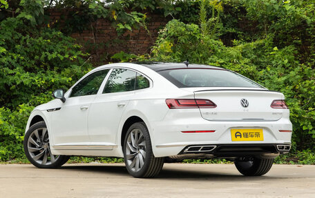 Volkswagen Passat CC, 2025 год, 3 196 000 рублей, 2 фотография