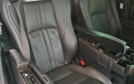 Toyota Alphard III, 2019 год, 5 400 000 рублей, 12 фотография