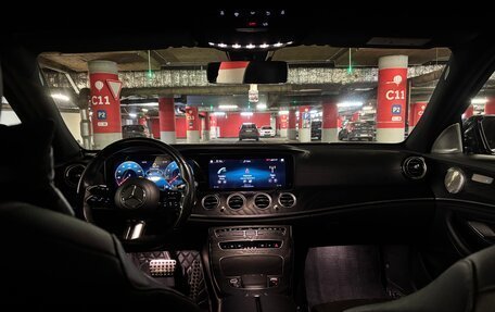 Mercedes-Benz E-Класс, 2020 год, 4 200 000 рублей, 19 фотография