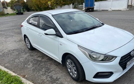 Hyundai Solaris II рестайлинг, 2017 год, 1 200 000 рублей, 13 фотография