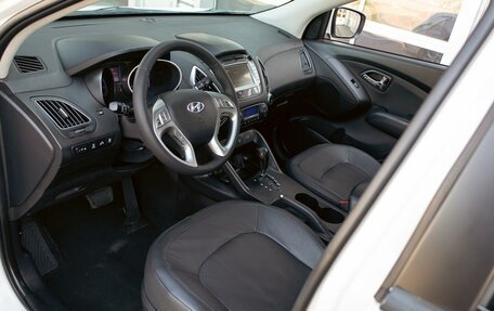 Hyundai ix35 I рестайлинг, 2013 год, 955 000 рублей, 13 фотография