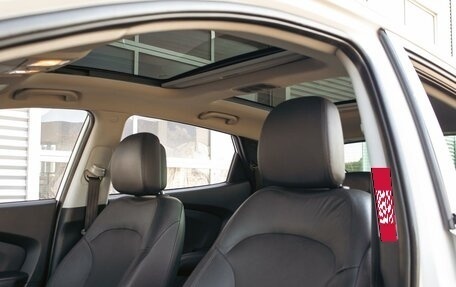Hyundai ix35 I рестайлинг, 2013 год, 955 000 рублей, 17 фотография