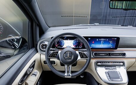 Mercedes-Benz V-Класс, 2024 год, 14 790 000 рублей, 16 фотография