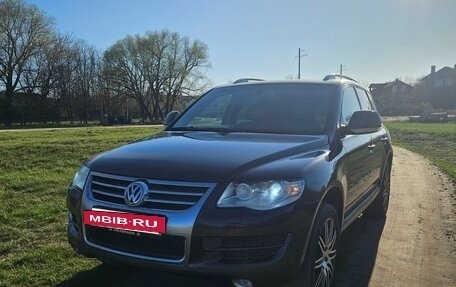 Volkswagen Touareg III, 2007 год, 1 300 000 рублей, 8 фотография