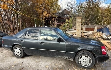 Mercedes-Benz E-Класс, 1992 год, 380 000 рублей, 2 фотография