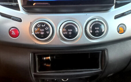 Mitsubishi L200 IV рестайлинг, 2014 год, 1 999 000 рублей, 4 фотография