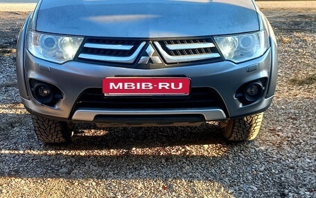Mitsubishi L200 IV рестайлинг, 2014 год, 1 999 000 рублей, 2 фотография