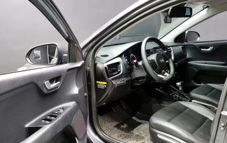 KIA Stonic, 2020 год, 1 600 000 рублей, 5 фотография