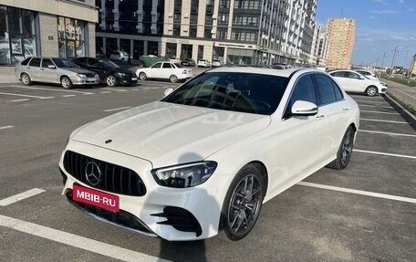 Mercedes-Benz E-Класс, 2020 год, 5 500 000 рублей, 1 фотография
