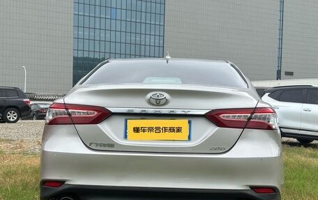 Toyota Camry, 2021 год, 2 290 000 рублей, 6 фотография