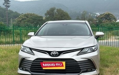 Toyota Camry, 2021 год, 2 290 000 рублей, 2 фотография