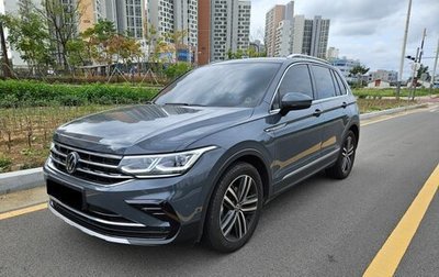 Volkswagen Tiguan II, 2022 год, 3 410 000 рублей, 1 фотография
