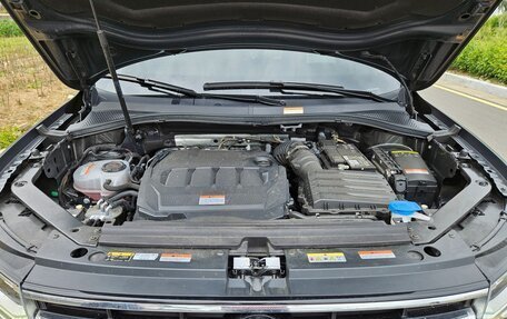 Volkswagen Tiguan II, 2022 год, 3 410 000 рублей, 16 фотография