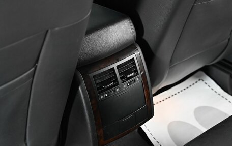 Volkswagen Touareg III, 2010 год, 1 055 000 рублей, 16 фотография