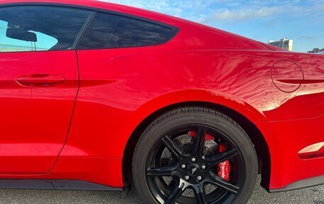 Ford Mustang VI рестайлинг, 2019 год, 2 850 000 рублей, 19 фотография