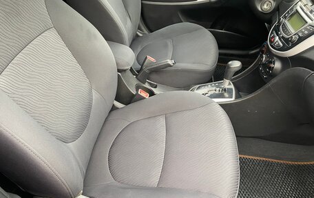 Hyundai Solaris II рестайлинг, 2011 год, 720 000 рублей, 9 фотография