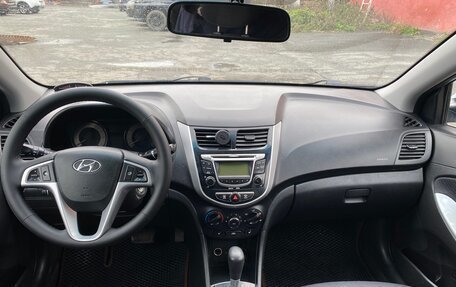 Hyundai Solaris II рестайлинг, 2011 год, 720 000 рублей, 10 фотография