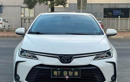 Toyota Corolla, 2021 год, 1 387 000 рублей, 2 фотография