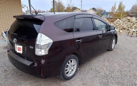 Toyota Prius Alpha I (ZVW40/41), 2013 год, 1 052 000 рублей, 10 фотография
