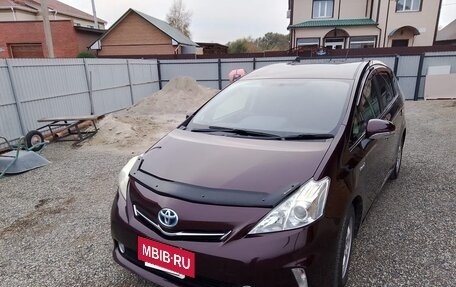 Toyota Prius Alpha I (ZVW40/41), 2013 год, 1 052 000 рублей, 6 фотография