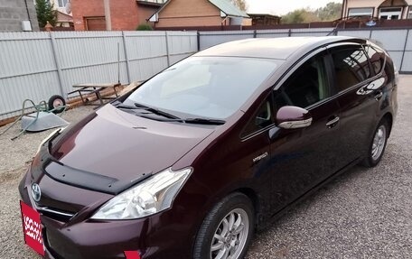 Toyota Prius Alpha I (ZVW40/41), 2013 год, 1 052 000 рублей, 3 фотография